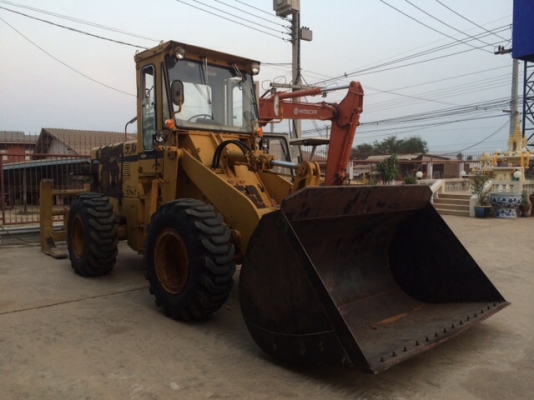 รถตัก KOMATSU 520 มือสอง นำเข้าจากญี่ปุ่น สภาพพร้อมใช้งาน