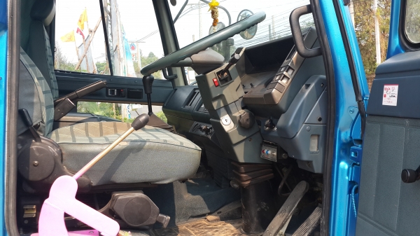 ขายรถหกล้อ