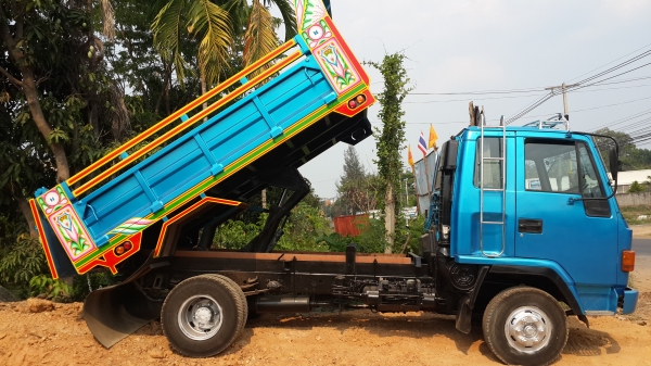 ขายรถหกล้อ