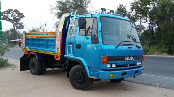 ขายรถหกล้อ