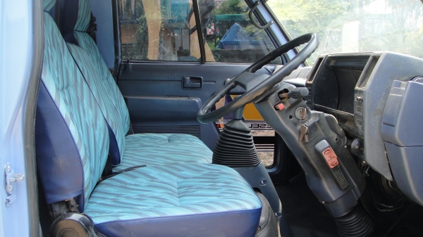 ISUZU NKR เครือง 4BC2 ฝาดำ (110แรง) รถสวยพร้อมใช้