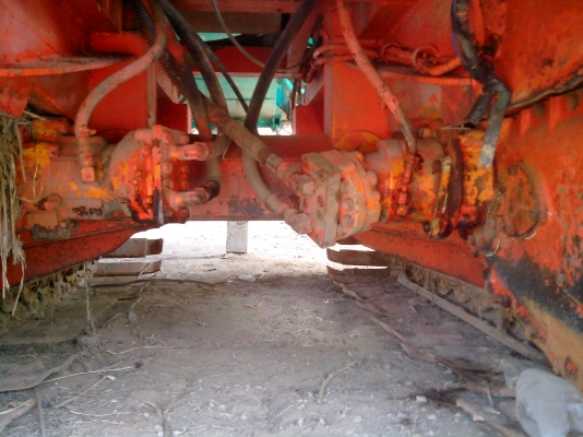 รถเกี่ยวไทยเจริญ อุ้ม3ตัน เดิน12 เครื่อง JO 8C พร้อมใช้ รถเกี่ยวไทยเจริญ อุ้ม3ตัน เดิน12 เครื่อง JO 8C พร้อมใช้