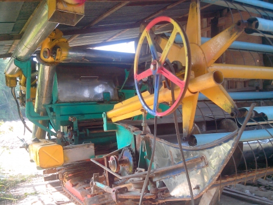 รถเกี่ยวไทยเจริญ อุ้ม3ตัน เดิน12 เครื่อง JO 8C พร้อมใช้ รถเกี่ยวไทยเจริญ อุ้ม3ตัน เดิน12 เครื่อง JO 8C พร้อมใช้