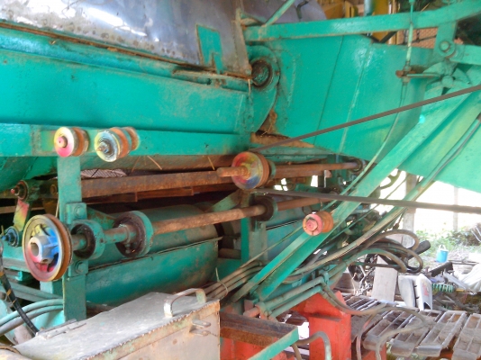 รถเกี่ยวไทยเจริญ อุ้ม3ตัน เดิน12 เครื่อง JO 8C พร้อมใช้ รถเกี่ยวไทยเจริญ อุ้ม3ตัน เดิน12 เครื่อง JO 8C พร้อมใช้