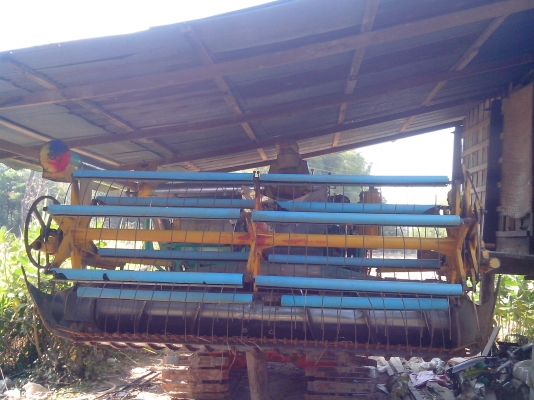 รถเกี่ยวไทยเจริญ อุ้ม3ตัน เดิน12 เครื่อง JO 8C พร้อมใช้ รถเกี่ยวไทยเจริญ อุ้ม3ตัน เดิน12 เครื่อง JO 8C พร้อมใช้