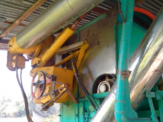 รถเกี่ยวไทยเจริญ อุ้ม3ตัน เดิน12 เครื่อง JO 8C พร้อมใช้ รถเกี่ยวไทยเจริญ อุ้ม3ตัน เดิน12 เครื่อง JO 8C พร้อมใช้