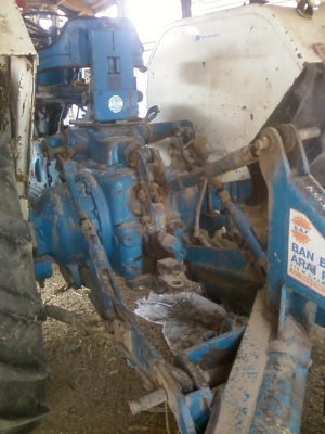 ขาย รถไถ FORD 6610 เสื้อลาย รถสภาพสวย ใช้งานน้อย ขาย รถไถ FORD 6610 เสื้อลาย รถสภาพสวย ใช้งานน้อย