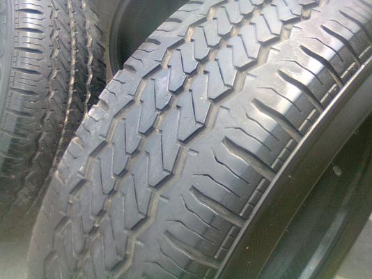 hankook  RADIAL RA08  มี ชุด 4 เส้น โทร.081-427-3941