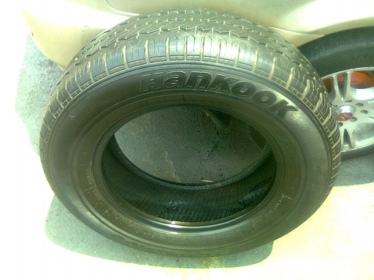 hankook  RADIAL RA08  มี ชุด 4 เส้น โทร.081-427-3941