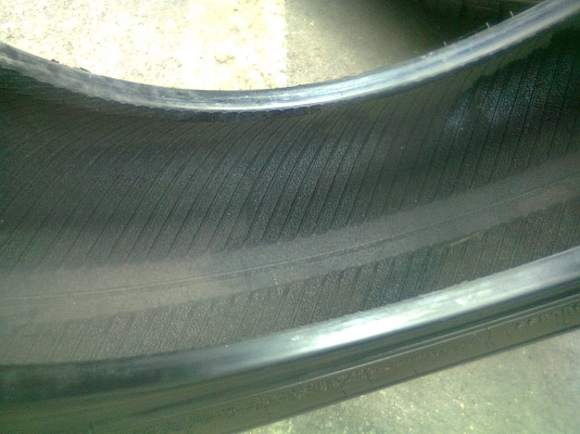 hankook  RADIAL RA08  มี ชุด 4 เส้น โทร.081-427-3941