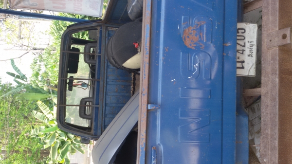 ขายนิสสันBig M ไม่มีเครื่อง แต่มีเล่ม