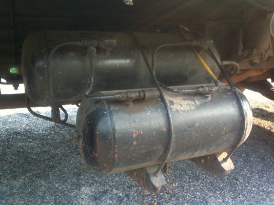 ขาย 10 ล้อเพลาเดียวพื้นเรียบ Hino KT925 เครื่อง EH700 168 แรง เปลี่ยนหัวรุ่นใหม่ ทะเบียนเต็มพร้อมโอน