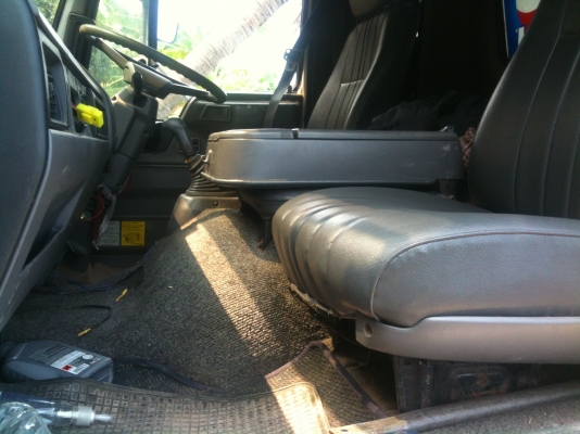 ขาย 10 ล้อเพลาเดียวพื้นเรียบ Hino KT925 เครื่อง EH700 168 แรง เปลี่ยนหัวรุ่นใหม่ ทะเบียนเต็มพร้อมโอน