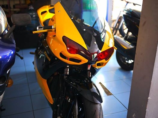 รับสั่งประกอบ Cbr400 Vfr Nc30 Nc35 จัดไฟแนนท์ได้เลือกสีเลือกลายเลือกแฟริ่งได้