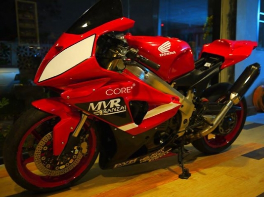 รับสั่งประกอบ Cbr400 Vfr Nc30 Nc35 จัดไฟแนนท์ได้เลือกสีเลือกลายเลือกแฟริ่งได้
