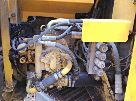 ขาย KOMATSU PC120 (รุ่น6) ขาย KOMATSU PC120 (รุ่น6)