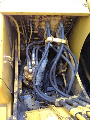 ขาย KOMATSU PC120 (รุ่น6) ขาย KOMATSU PC120 (รุ่น6)