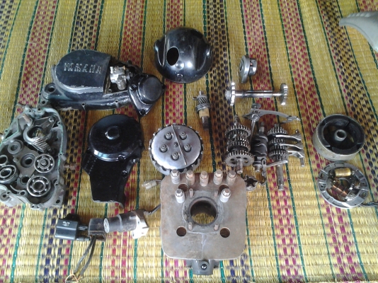 ขายอะไหล่เครื่อง dt 125 monoหลายรายการ