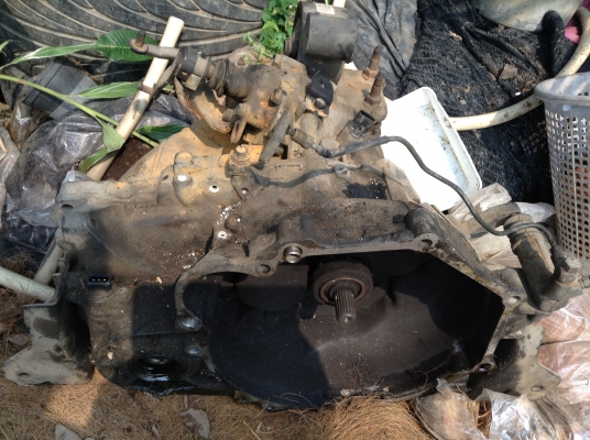 เครื่อง Mitsu ท้ายเบนซ์ 4g15 เกียร์ธรรมดา 7800 บาท