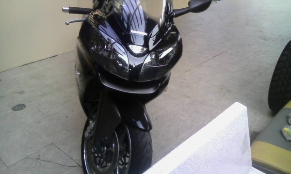 ขาย zzr 650 cc. ปี 2008 เครื่องดีสดๆ วิ่งไป 8000 โล ขาย zzr 650 cc. ปี 2008 เครื่องดีสดๆ วิ่งไป 8000 โล