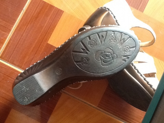 รองเท้าแฟชั่น