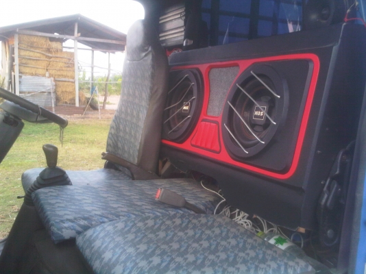 ขาย  ISUZU NKR 110 ตาหวาน ตามรูป สพาพ 85\% ISUZU 6ล้อ110 NKRตาหวาน เครื่องดีมาก แชสซีสวยมาก กะจกไฟฟ้า พื้นกะบะเหล็ก ต่อลองได้