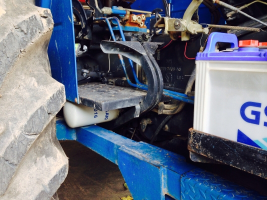 ขาย 8010 newholland 6 สูบ ราคา 820,000บาบด่วนๆ ขาย 8010 newholland 6 สูบ ราคา 820,000บาบด่วนๆ