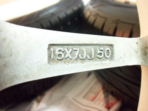 ล้อยุ่นแท้,DC2 Type.R98 16X7 5รู114 สภาพเดิมๆ สี่ล้อ6,500 ล้อยุ่นแท้,DC2 Type.R98 16X7 5รู114 สภาพเดิมๆ สี่ล้อ6,500