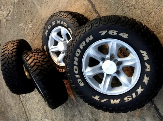 ขายยางMud Maxxis Bighorn MT764 + ล้อเล็บเหยี่ยว Isuzu ขายยางMud Maxxis Bighorn MT764 + ล้อเล็บเหยี่ยว Isuzu