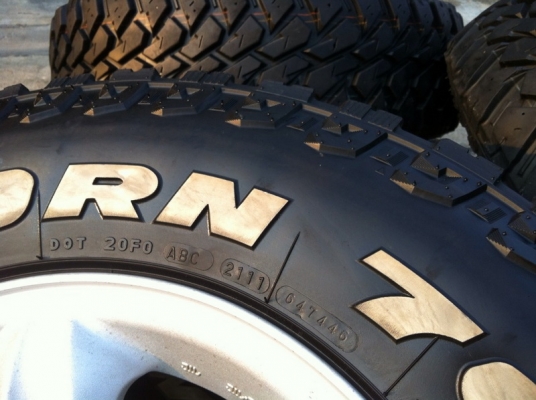ขายยางMud Maxxis Bighorn MT764 + ล้อเล็บเหยี่ยว Isuzu ขายยางMud Maxxis Bighorn MT764 + ล้อเล็บเหยี่ยว Isuzu