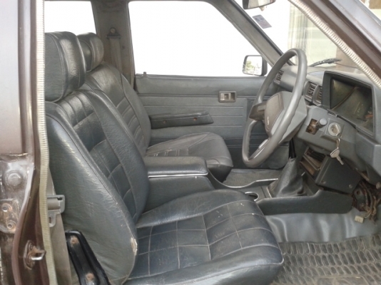 ขายโตโยต้า ฮีโร่4ประตูสวยครับเครื่องดีมากรถไม่ผุขี่ดี ประหยัดน้ำมันสุดๆคันซีสวยไม่ผุ