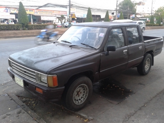 ขายโตโยต้า ฮีโร่4ประตูสวยครับเครื่องดีมากรถไม่ผุขี่ดี ประหยัดน้ำมันสุดๆคันซีสวยไม่ผุ