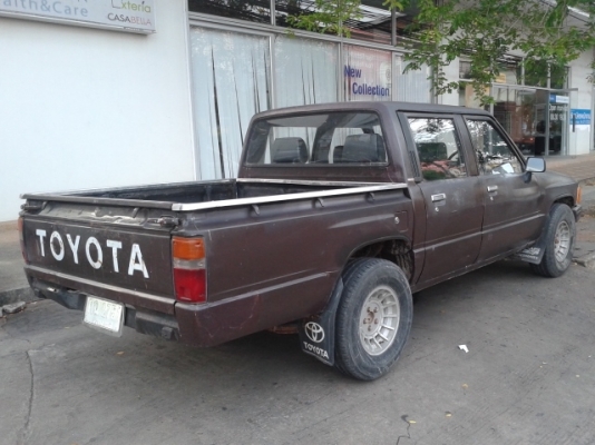 ขายโตโยต้า ฮีโร่4ประตูสวยครับเครื่องดีมากรถไม่ผุขี่ดี ประหยัดน้ำมันสุดๆคันซีสวยไม่ผุ