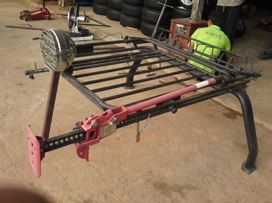 ขายครับยกหมดเลยครับแร็ค+โรบาร์+ไฮลิปแจ็ค+สปอร์ตไลท์