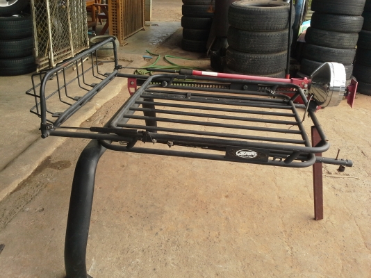 ขายครับยกหมดเลยครับแร็ค+โรบาร์+ไฮลิปแจ็ค+สปอร์ตไลท์