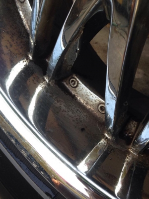 ขายล้อขอบ20 6รุ พร้อมยาง ถูกๆครับ ขายล้อขอบ20 6รุ พร้อมยาง ถูกๆครับ