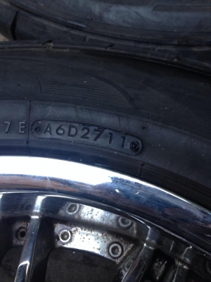 ขายล้อขอบ20 6รุ พร้อมยาง ถูกๆครับ ขายล้อขอบ20 6รุ พร้อมยาง ถูกๆครับ