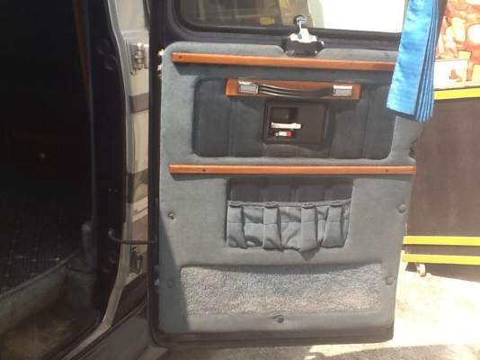 ขายรถตู้ chevrolet g20