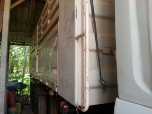 รถอีซูซุ 10 ล้อดั้ม FXZ 300 แรงม้า ปี 53  สนใจติดต่อ 081 - 6079515