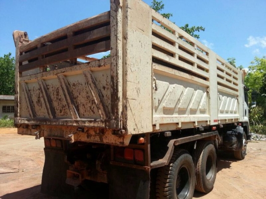 รถอีซูซุ 10 ล้อดั้ม FXZ 300 แรงม้า ปี 53  สนใจติดต่อ 081 - 6079515