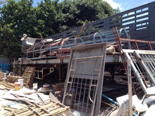 ขาย หางพื้นเรียบ 2 เพลา ปี 33  สนใจติดต่อ 081 - 6079515