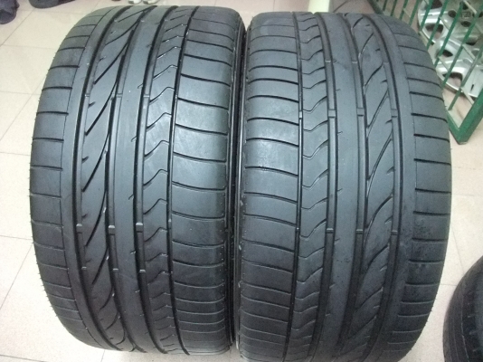 ยาง Bridgestone RE050A 265/35/18 ปี11 สภาพสวยๆ