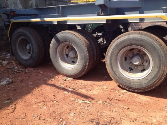 ขายหาง ก้างปลา 3 เพลา. ปี 54  ( มีขาย 4 หาง. )  สนใจติดต่อ  081 - 6079515