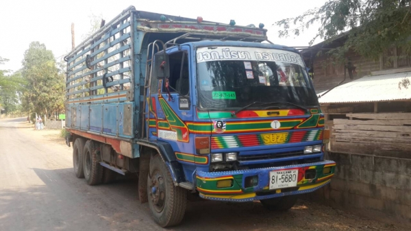 ขายสิบล้อ isuzu  FVM  12 MY 175 แรง ยางดีครัชซีสวย 0811838154