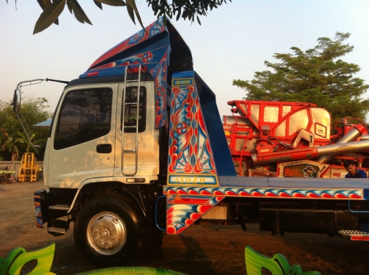 ISUZU DECA 195 Hp ยูโร 1 กระบะบรรทุกรถเกี่ยวข้าวงามๆมาอีกแล้ว ISUZU DECA 195 Hp ยูโร 1 กระบะบรรทุกรถเกี่ยวข้าวงามๆมาอีกแล้ว