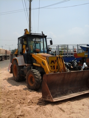 ขาย เม็กซี่ หน้าตักหลังขุด พร้อมใช้งาน เล่มทะเบียนพร้อม จัดไฟแนนส์ได้ มาก่อนได้ก่อนครับ ราคานี้ ภายนัย 3 วันครับ