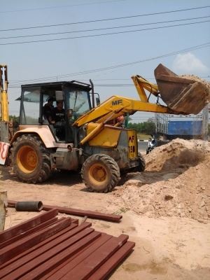 ขาย เม็กซี่ หน้าตักหลังขุด พร้อมใช้งาน เล่มทะเบียนพร้อม จัดไฟแนนส์ได้ มาก่อนได้ก่อนครับ ราคานี้ ภายนัย 3 วันครับ