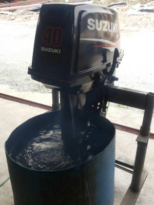 เครื่องเรือ มือ2 มี 3 ตัวครับ เครื่องเรือ มือ2 มี 3 ตัวครับ