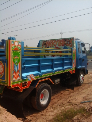 ขายล็อคกี้ 195 ยางใหม่ 6 เส้น แบตใหม่ 2 ลูก รถเก็บรายระเอียดเรียบร้อยแล้วครับ สภาพพร้อมใช้งาน