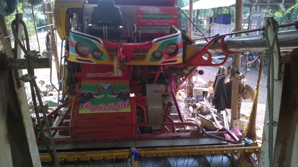 ขายรถเกี่ยวข้าว จ้าวช้างปี่ 49 พร้อมเทรนเลอร์ hino สองเพลา ขายรถเกี่ยวข้าว จ้าวช้างปี่ 49 พร้อมเทรนเลอร์ hino สองเพลา